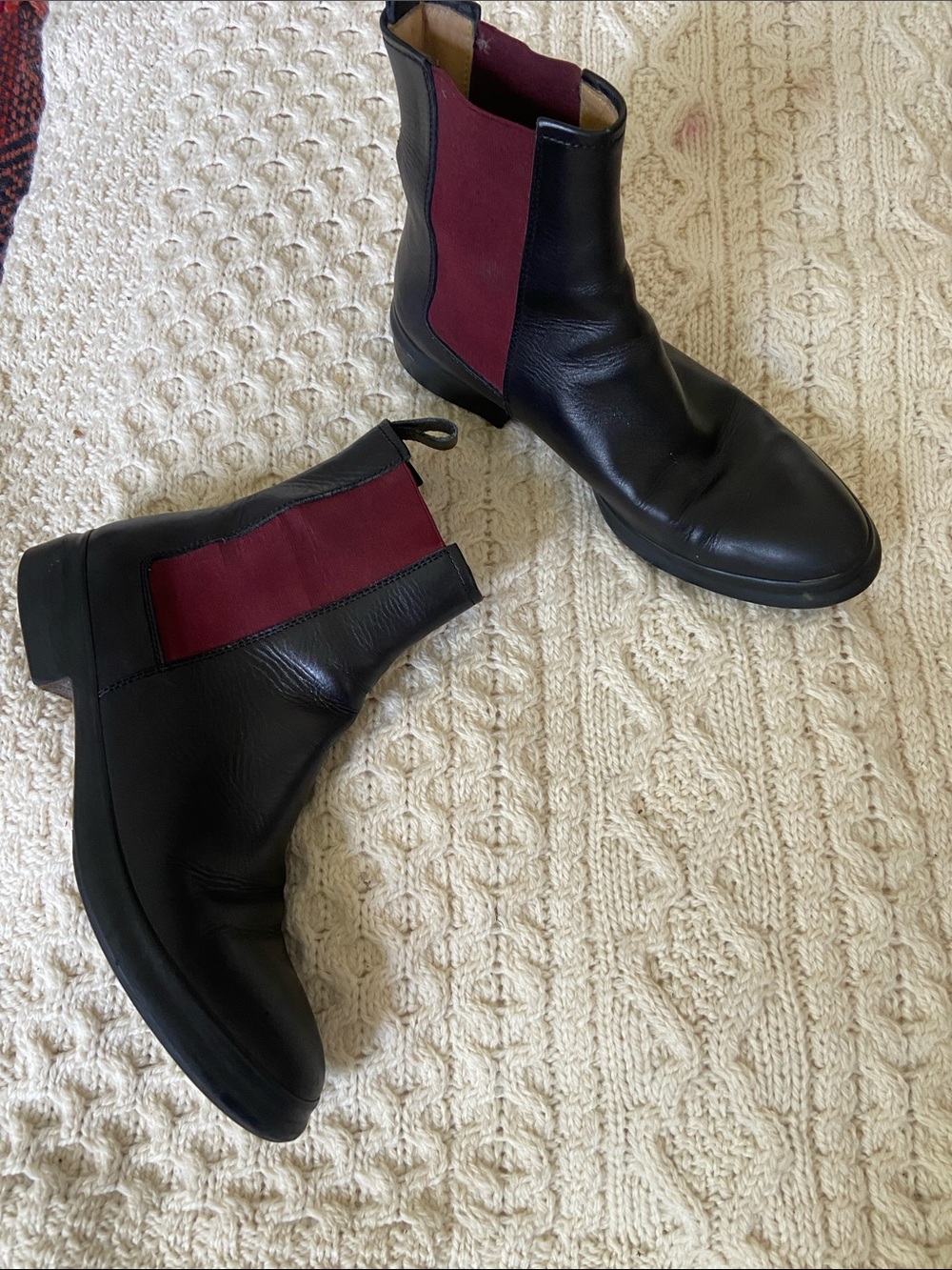 Jil Sander Black Leather Chelsea Boots with Burgundy Elastic 6.5 - Picture 5 of 12